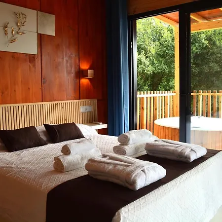 Cabanas Compostela - Cabana Pedroso Con Banera De Hidromasaje Santiago de Compostela Zewnętrze zdjęcie